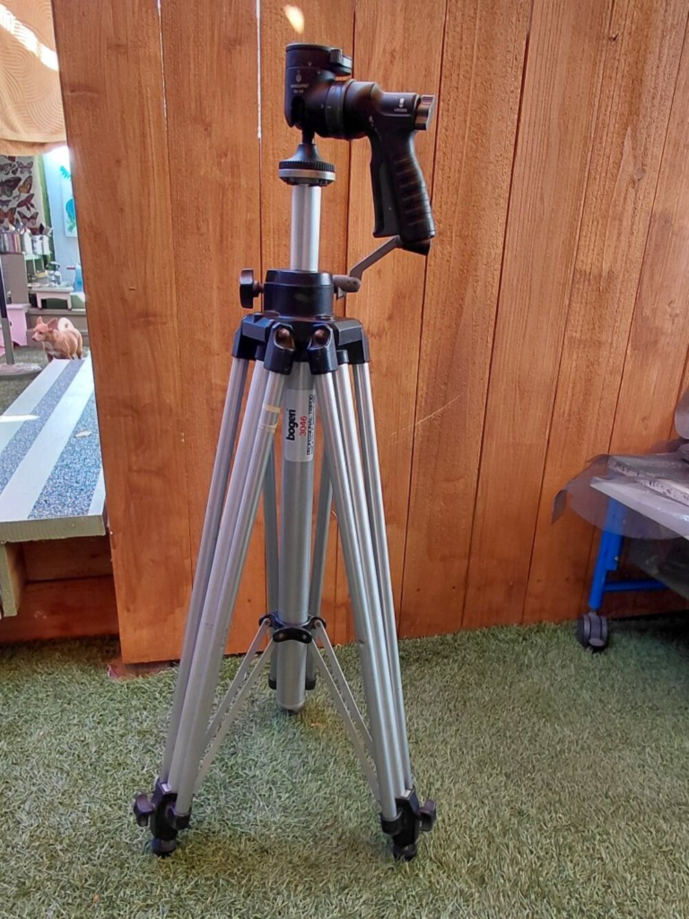 Bogen Manfrotto Professional Tripod - Excellent Condition- made in Italy